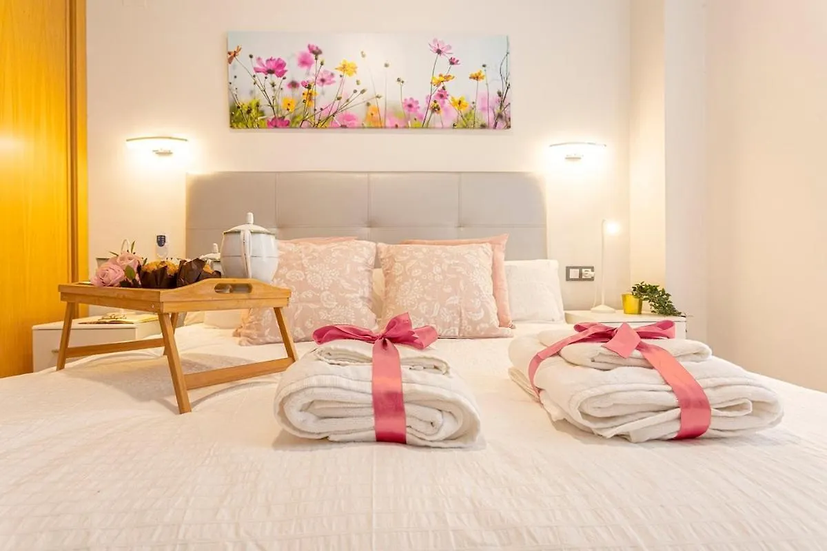-Malagasunapts- Huge & Central * Pool* Freepark* Apartamento